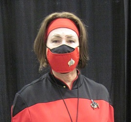 Sherry R cosplay as Ensign Ro, Sep 2021